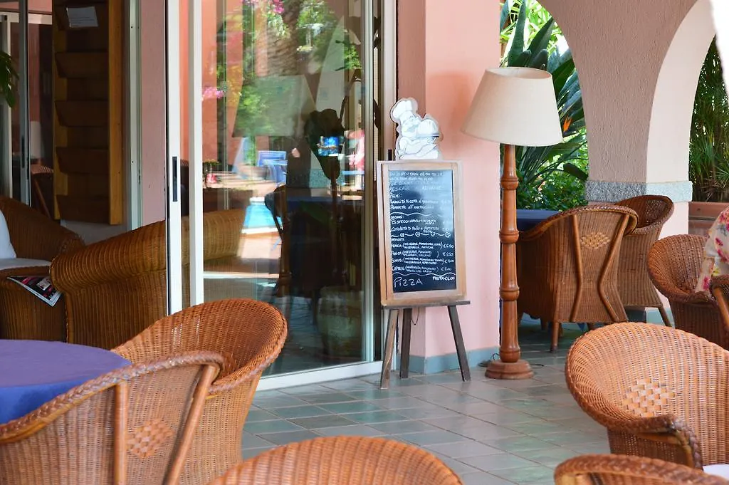 ** Aparthotel Residence Fenicia Villasimius Italy